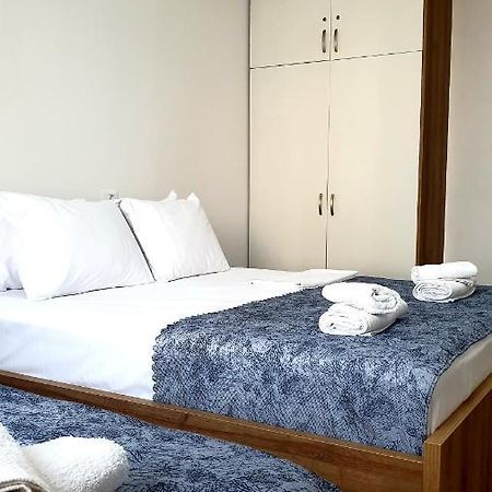 2F Saranda Apartment Kültér fotó